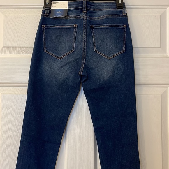 New York & Co Jeans - Picture 5 of 6